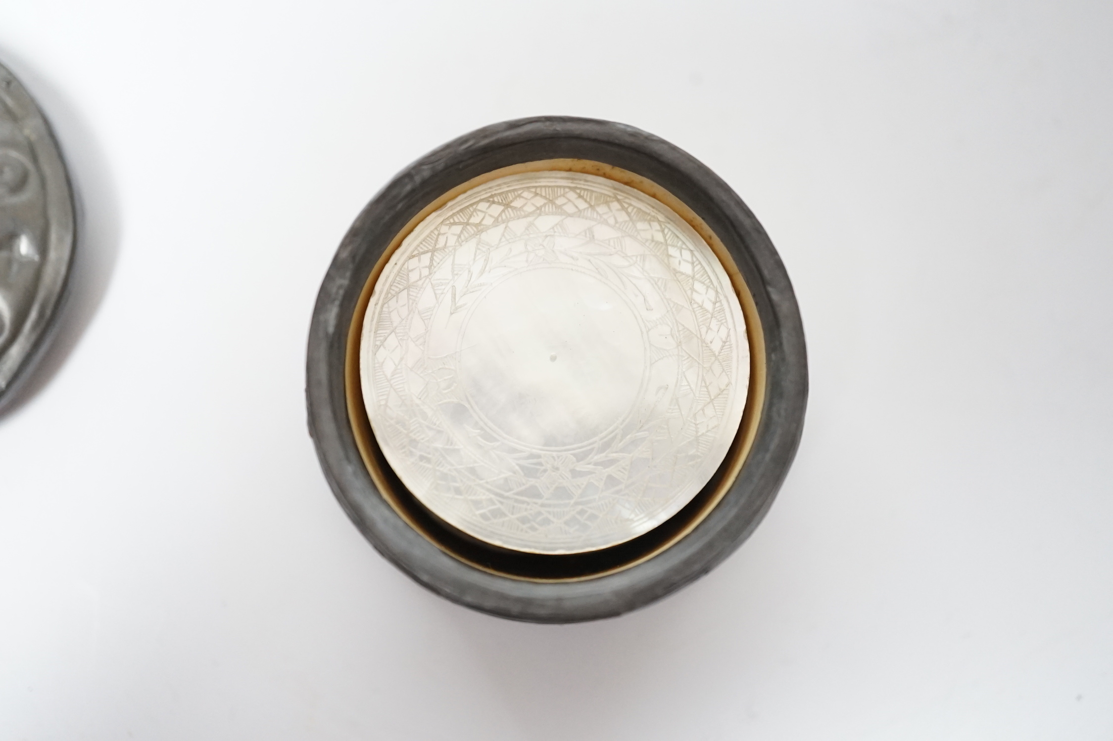Eleven Chinese or Japanese items including; a bowl, a red lacquer box, an agate carving of a bird group, a carved hardstone lion tortoise, mother of pearl counters, etc.